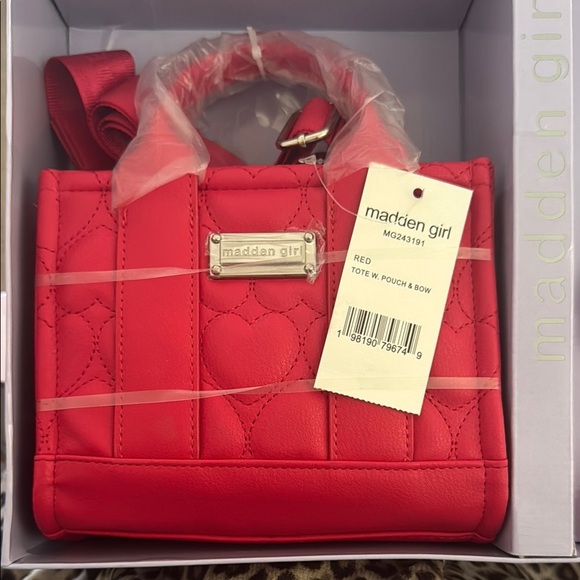 Madden Girl Red Mini Tote Set NWT - Picture 2 of 5